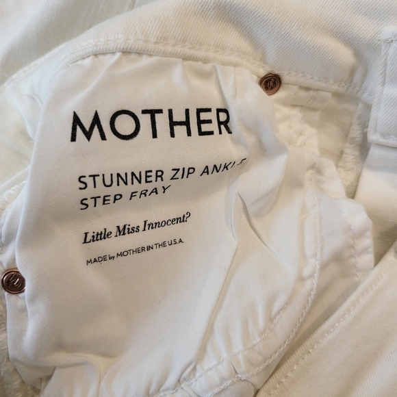 MOTHER Stunner Zip Ankle Step Fray Jeans in Little Miss Innocent 25 - Picture 6 of 9